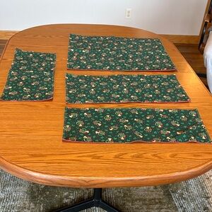 French Horn Holiday table runners